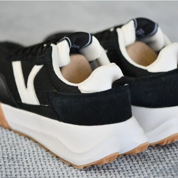 PRE-OWNED | Size: 7 US Women's LUCKY STEP Skate Sneaker | Color: Black/White - Picture 5 of 9